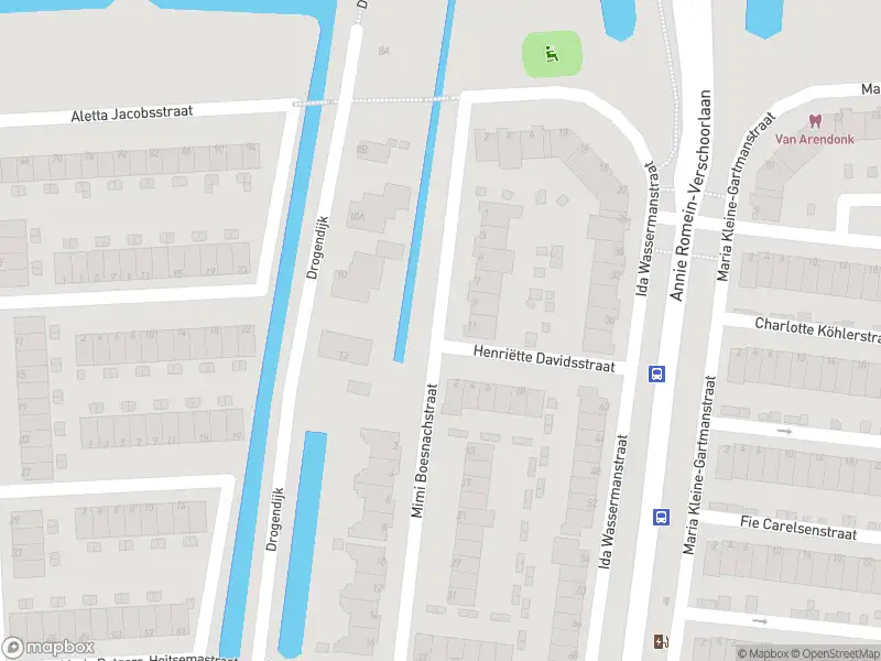Ambulance met gepaste spoed naar de Mimi Boesnachstraat in Spijkenisse