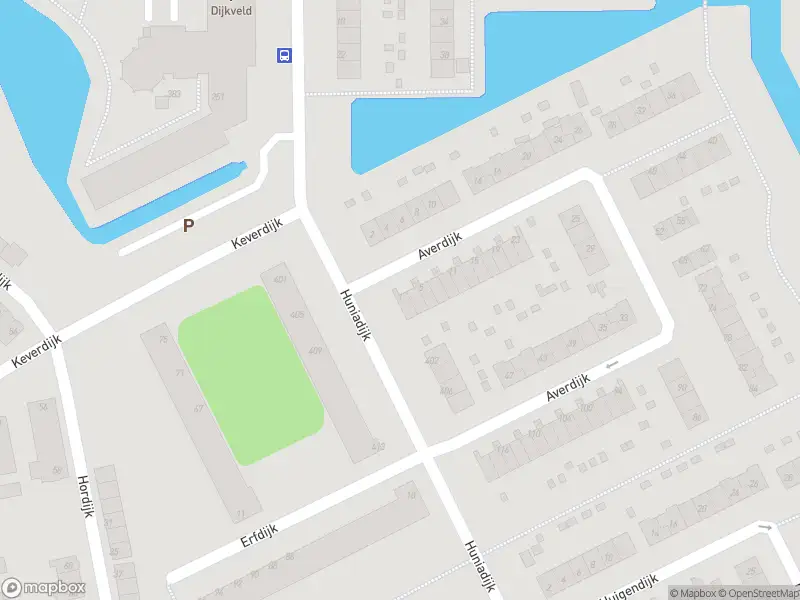 Ambulance met gepaste spoed naar de Averdijk in Rotterdam
