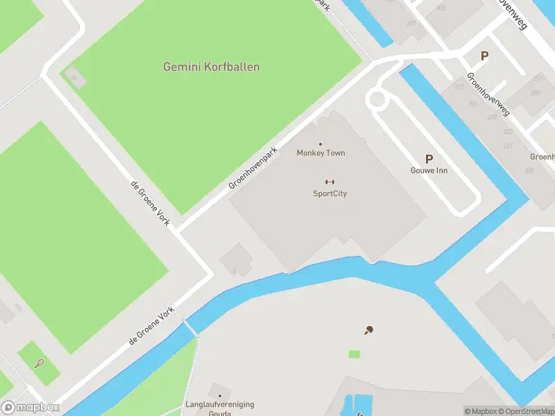 Ambulance met gepaste spoed naar de Groenhovenpark in Gouda