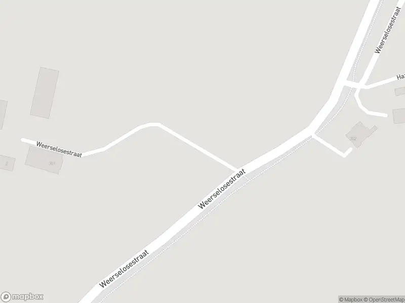 Brandweer met gepaste spoed naar de Weerselosestraat in Hertme vanwege stormschade