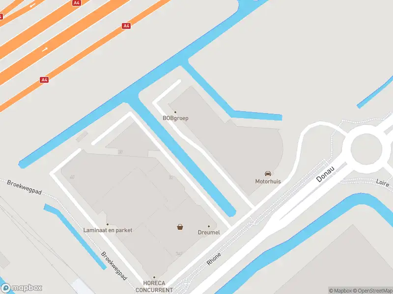 Ambulance met grote spoed naar de Rhone in 's-Gravenhage