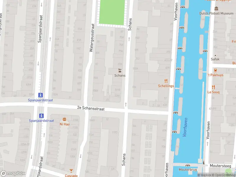 Ambulance met gepaste spoed naar de Schans in Rotterdam