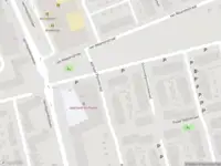 Ambulance met grote spoed naar de Adriaan Pauwstraat in Vlaardingen
