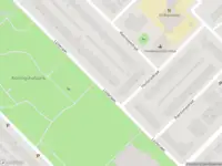 Ambulance met gepaste spoed naar de Lijsterlaan in Maassluis
