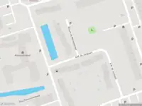Ambulance met grote spoed naar de Willem de Mérodestraat in Delft