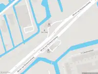 Ambulance met grote spoed naar de Abram van Rijckevorselplein in Capelle aan den IJssel