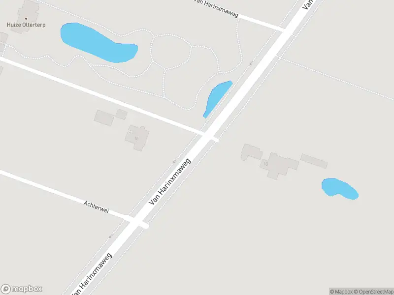 Brandweer met gepaste spoed naar de Van Harinxmaweg in Olterterp vanwege stormschade