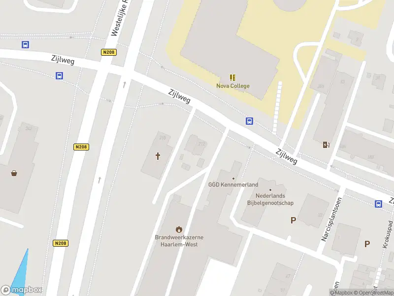 Ambulance met gepaste spoed naar de Zijlweg in Haarlem