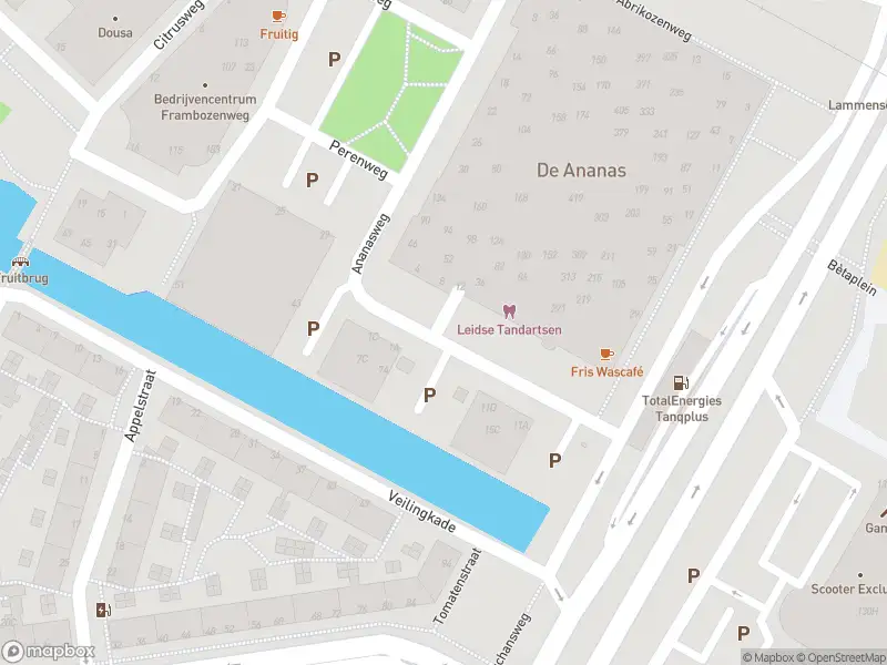 Brandweer met grote spoed naar de Perzikweg in Leiden vanwege stankoverlast
