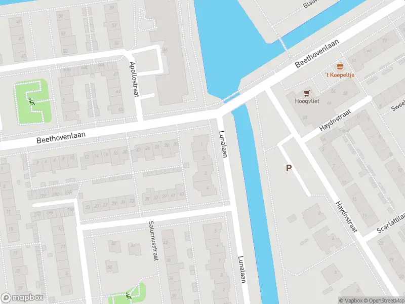 Ambulance met grote spoed naar de Lunalaan in Aalsmeer