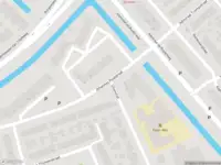 Ambulance met grote spoed naar de Johannes Poststraat in Zwijndrecht