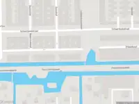 Ambulance met grote spoed naar de Watermaalpad in Amsterdam