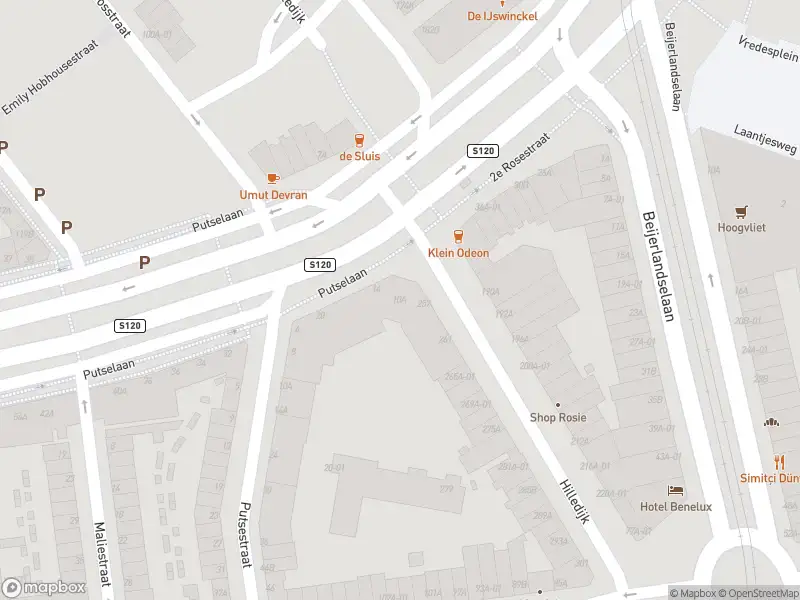 Ambulance met grote spoed naar de Putselaan in Rotterdam