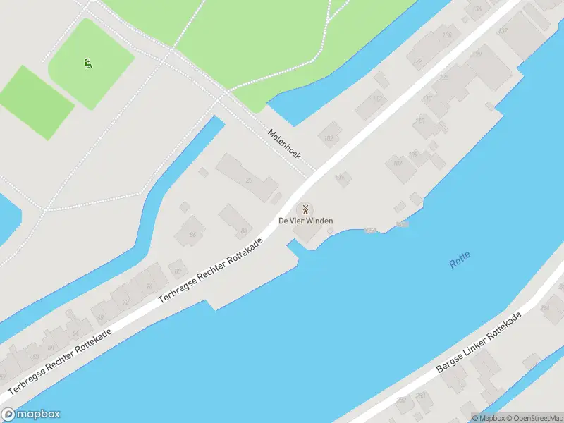 Ambulance met grote spoed naar de Terbregse Rechter Rottekade in Rotterdam