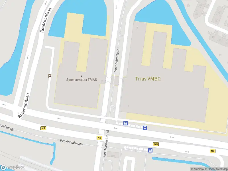Ambulance met grote spoed naar de Saendelverlaan in Krommenie