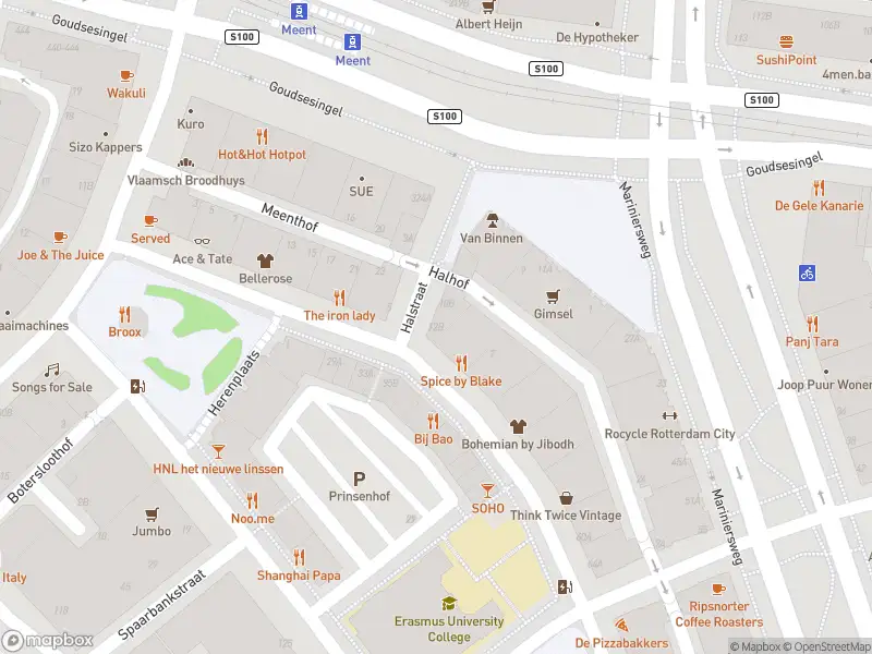 Ambulance met grote spoed naar de Pannekoekstraat in Rotterdam