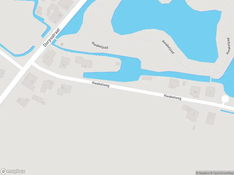 Ambulance met grote spoed naar de Kwakelweg in Hensbroek