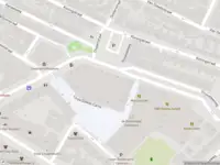 Ambulance met grote spoed naar de Prinsesseweg in Zandvoort