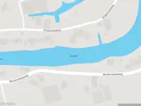 Ambulance met gepaste spoed naar de Muisbroekseweg in Giessenburg