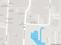 Ambulance met gepaste spoed naar de Jan Tomstraat in Lekkerkerk
