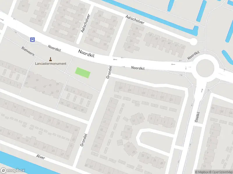 Ambulance met grote spoed naar de Noordkil in Papendrecht