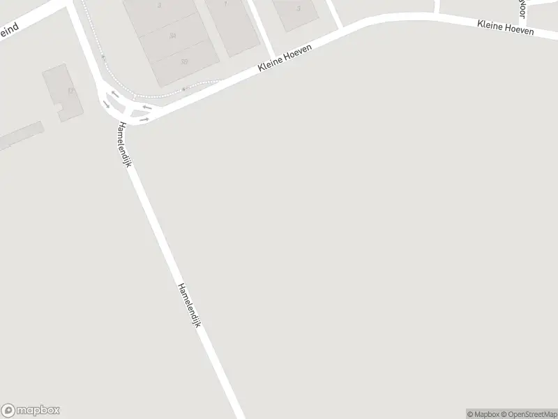 Brandweer met grote spoed naar de Hamelendijk in Reusel vanwege voertuigbrand
