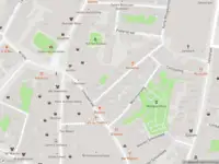 Ambulance met gepaste spoed naar de Gedempte Oude Gracht in Haarlem