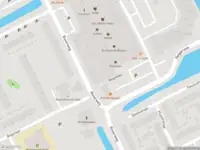 Ambulance met gepaste spoed naar de Rivierweg in Capelle aan den IJssel