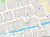 Ambulance met grote spoed naar de Reigerstraat in Delft