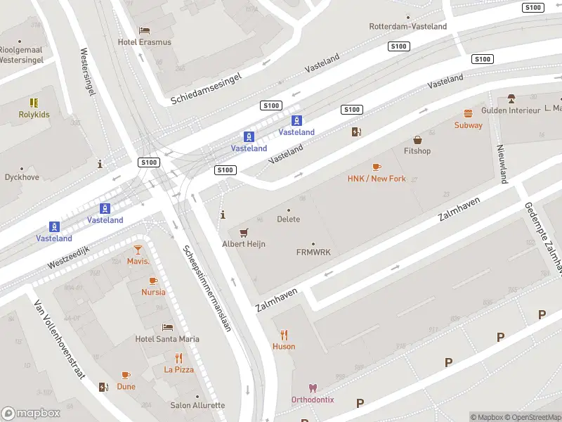 Ambulance met gepaste spoed naar de Vasteland in Rotterdam