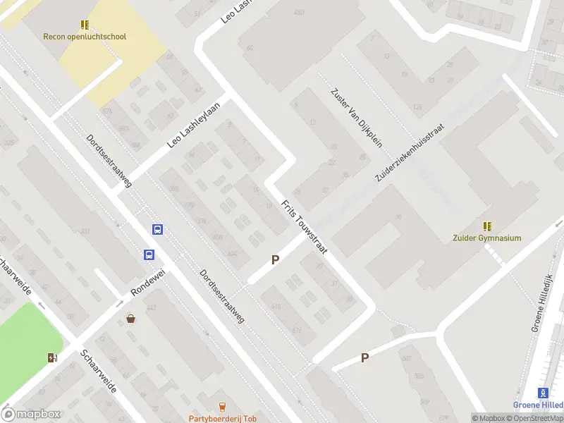 Ambulance met gepaste spoed naar de Frits Touwstraat in Rotterdam