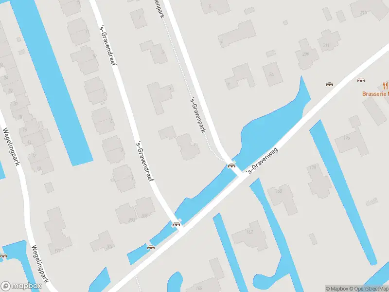 Ambulance met gepaste spoed naar de Rivium Quadrant in Capelle aan den IJssel