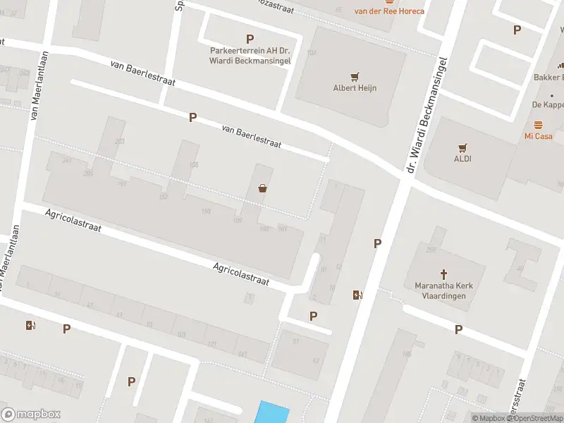 Ambulance met gepaste spoed naar de Van Baerlestraat in Vlaardingen