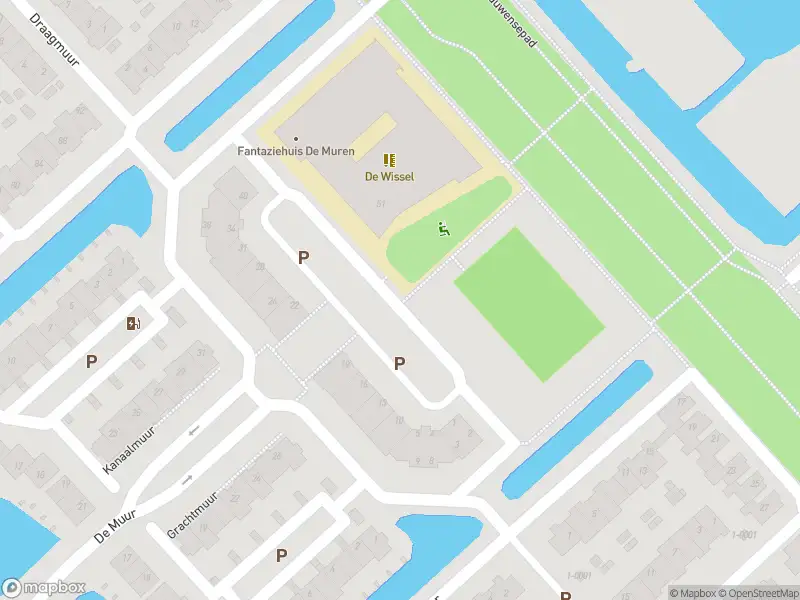 Brandweer met gepaste spoed naar de Galerijmuur in Houten vanwege een liftopsluiting
