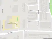 Politie naar de Normandiëplein in Emmeloord vanwege aanrijding met letsel
