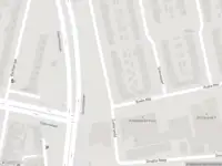 Politie met grote spoed naar de Zustersveld in Breda vanwege letsel
