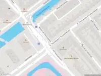 Brandweer met grote spoed naar de Wouter van Doeverenplein in Groningen vanwege personen te water