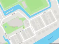 Ambulance met grote spoed naar de Aletta Jacobsstraat in Maassluis