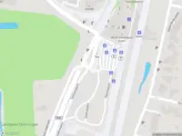 Brandweer met gepaste spoed naar de Stationsplein in Assen