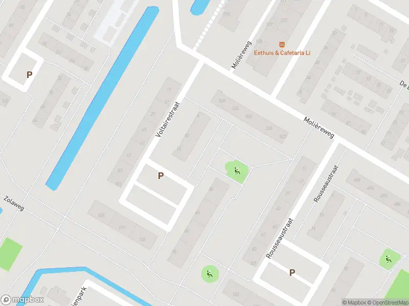Ambulance met grote spoed naar de Voltairestraat in Rotterdam
