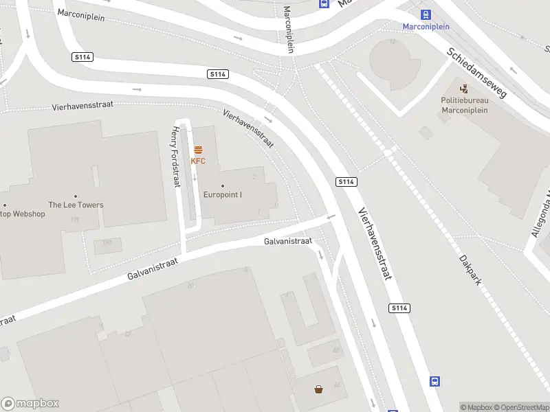Ambulance met grote spoed naar de Marconistraat in Rotterdam
