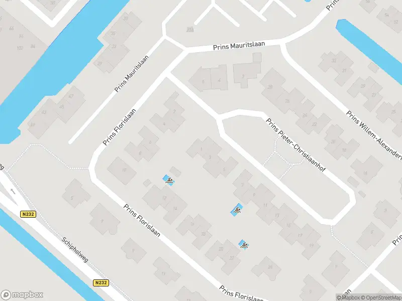 Ambulance met gepaste spoed naar de Prins Pieter-Christiaanhof in Badhoevedorp