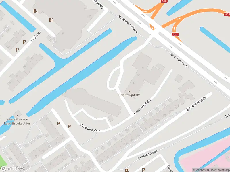 Brandweer met gepaste spoed naar de Brassersplein in Delft vanwege een liftopsluiting