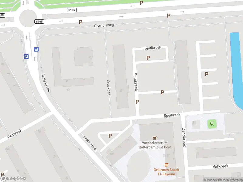 Ambulance met grote spoed naar de Spuikreek in Rotterdam