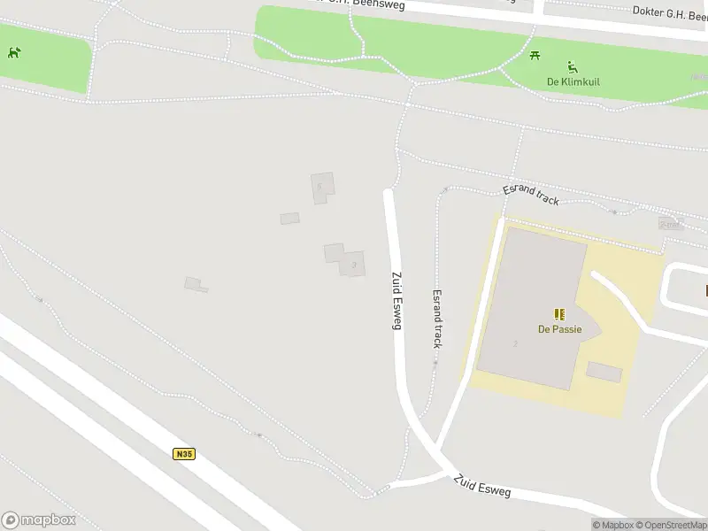 Brandweer met gepaste spoed naar de Ypeloweg in Wierden vanwege stormschade