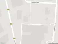 Brandweer met grote spoed naar de Slabbecoornweg in Tholen vanwege voertuigbrand
