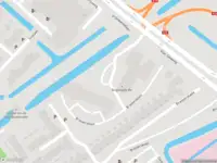 Brandweer met gepaste spoed naar de Brassersplein in Delft vanwege een liftopsluiting