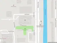 Ambulance met grote spoed naar de Amerikaweg in Haarlem