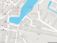 Ambulance met grote spoed naar de Spuistraat in Middelharnis