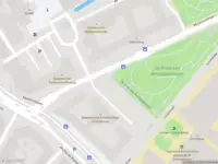 Ambulance met grote spoed naar de Kanaalweg in Delft